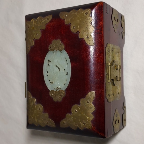 Vintage Rosewood wood carved jewelry box Brass detail & Satin lining - Picture 8 of 16